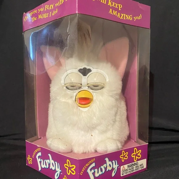 Furby ホワイト 箱付き　動作確認済み Furby ホワイト 箱付き 動作確認済み Amazon.com: Furby (White